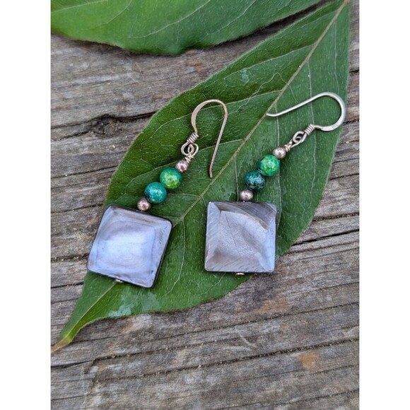 Sterling Silver Labradorite Earrings, Vintage Mystical Earrings - Picture 7 of 10